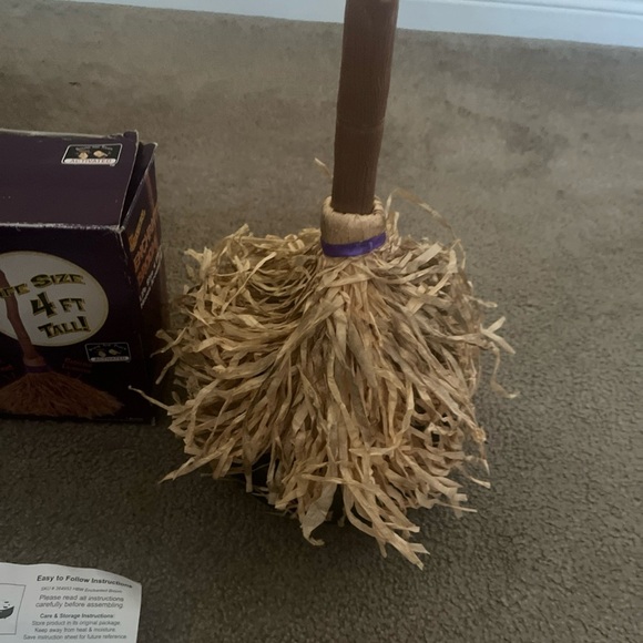 Enchanted Brown Broomstick - Picture 5 of 7